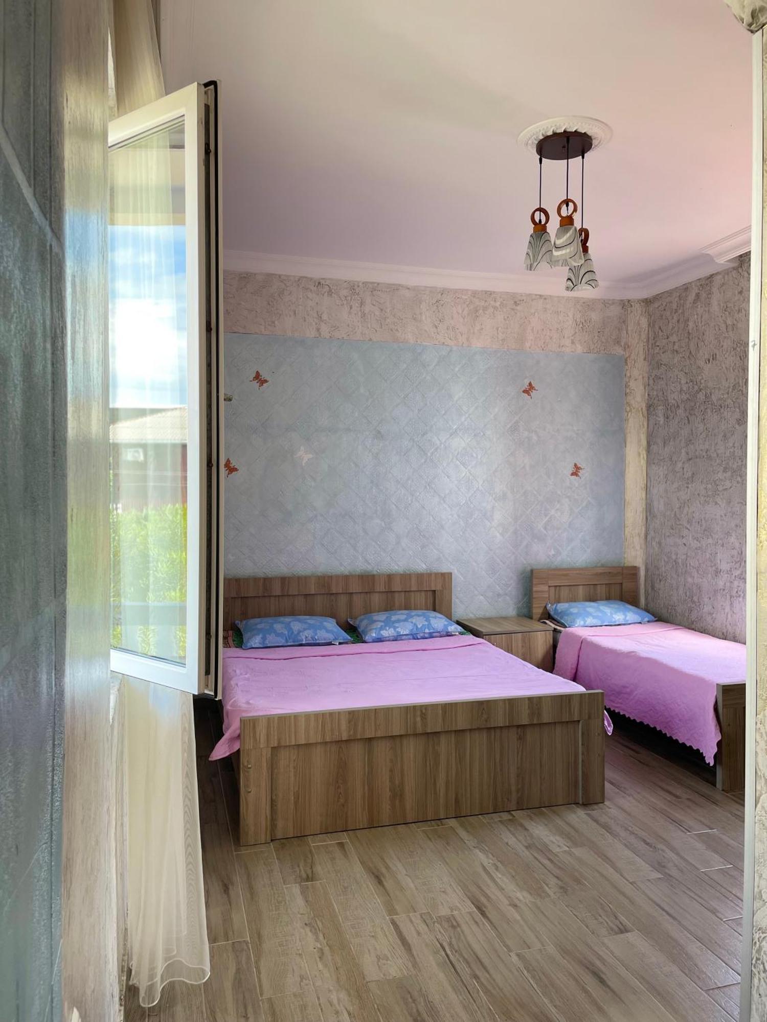 Hotel Sun Kissed Kobuleti Esterno foto